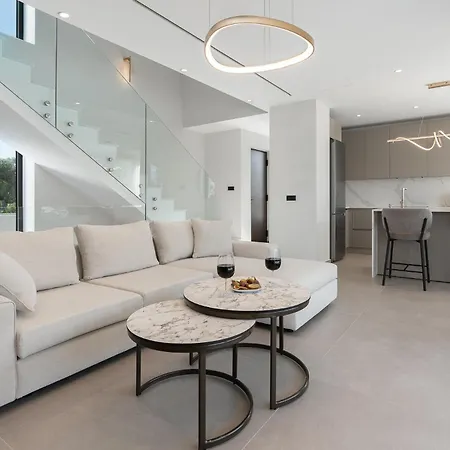 Kymothoe Elite Villa *