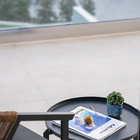 Kymothoe Elite Villa Planos