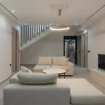 Kymothoe Elite Vila
