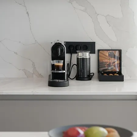 فيلة Kymothoe Elite *