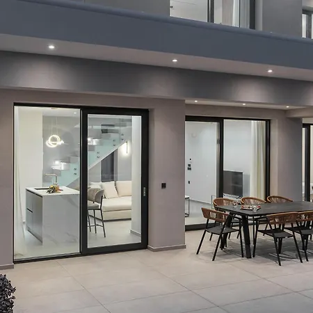 Kymothoe Elite تسيليفي